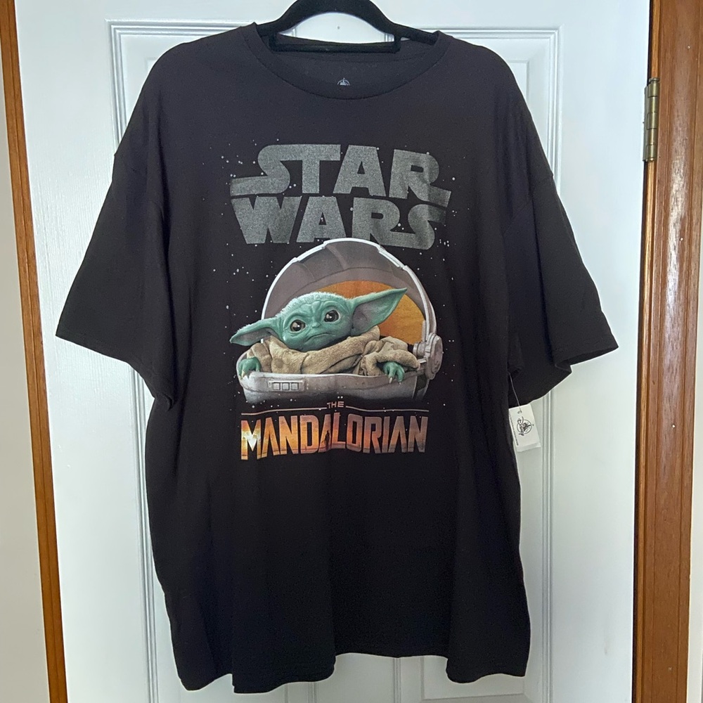 NWT Disney Parks Star Wars Mandalorian Grogu TShirt